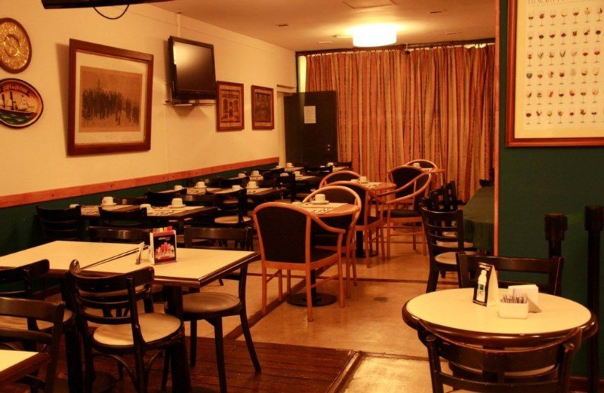 Mayflower Suites Buenos Aires Restoran gambar